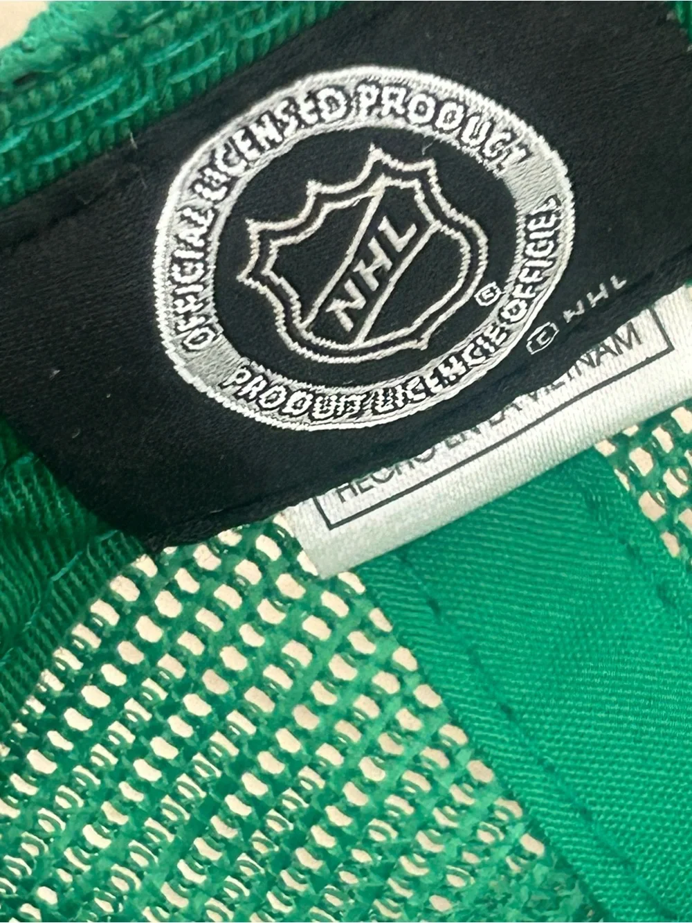 Dallas Stars NHL Hockey Mens Trucker Hat Snapback Green Cream Embroidered Cap